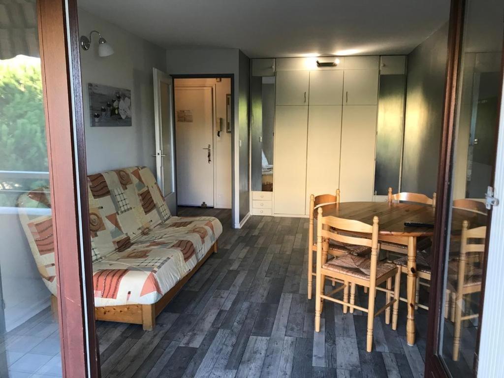 Residence La Miougrano Frejus Plage Bagian luar foto