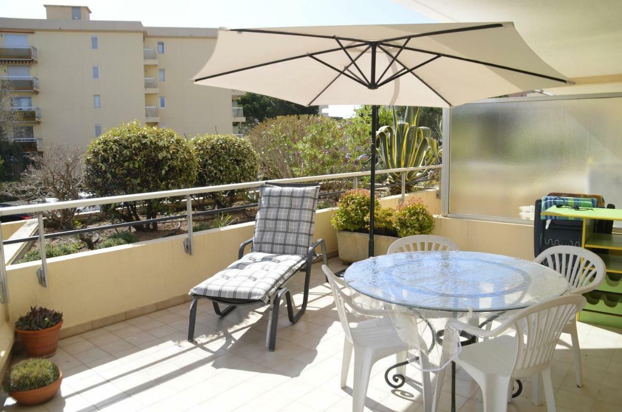 Residence La Miougrano Frejus Plage Bagian luar foto