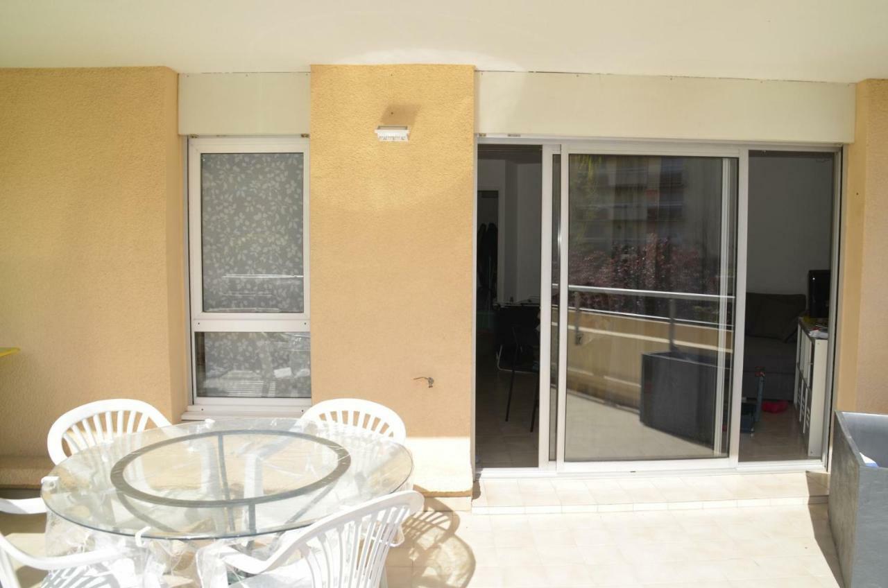 Residence La Miougrano Frejus Plage Bagian luar foto