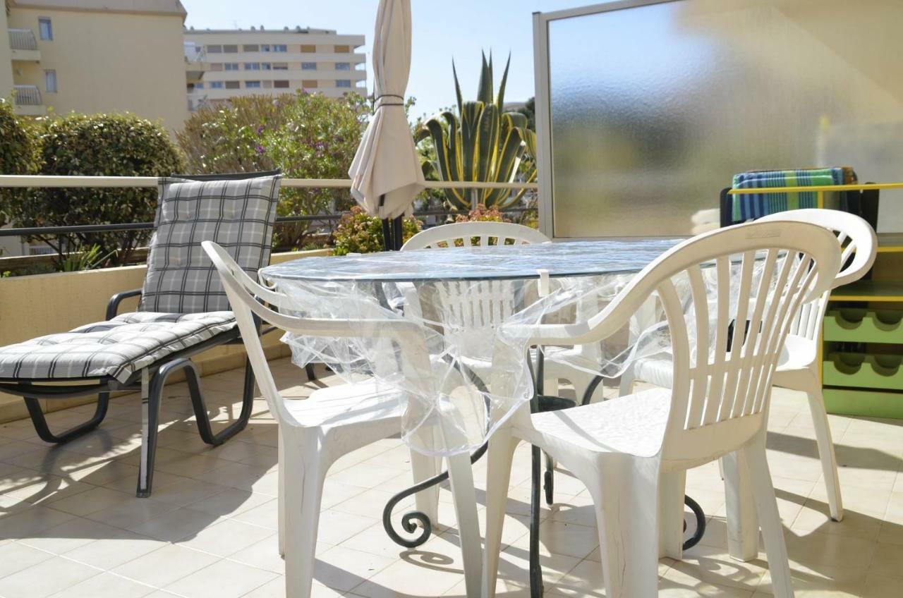 Residence La Miougrano Frejus Plage Bagian luar foto